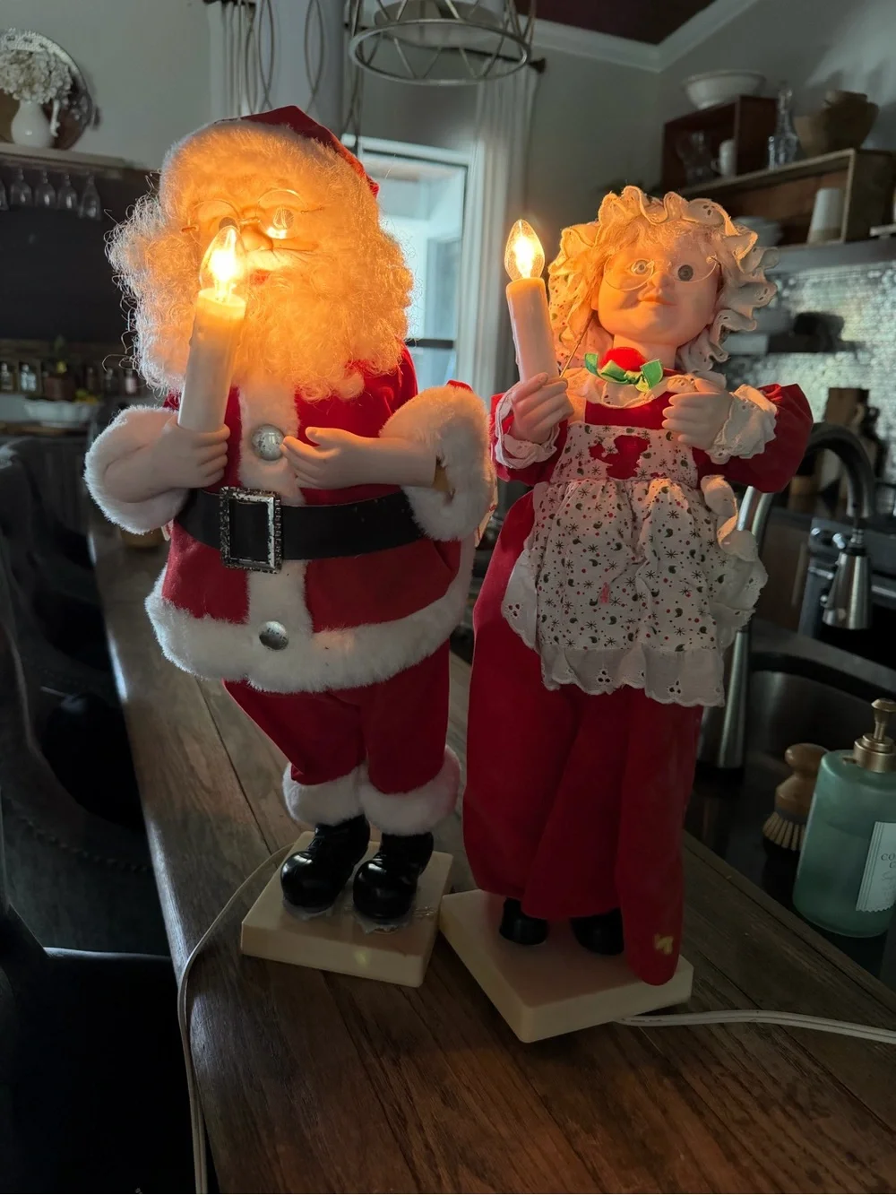 Vintage motion Holiday Santa and Mrs. Claus Lighted Figurine Set - Red